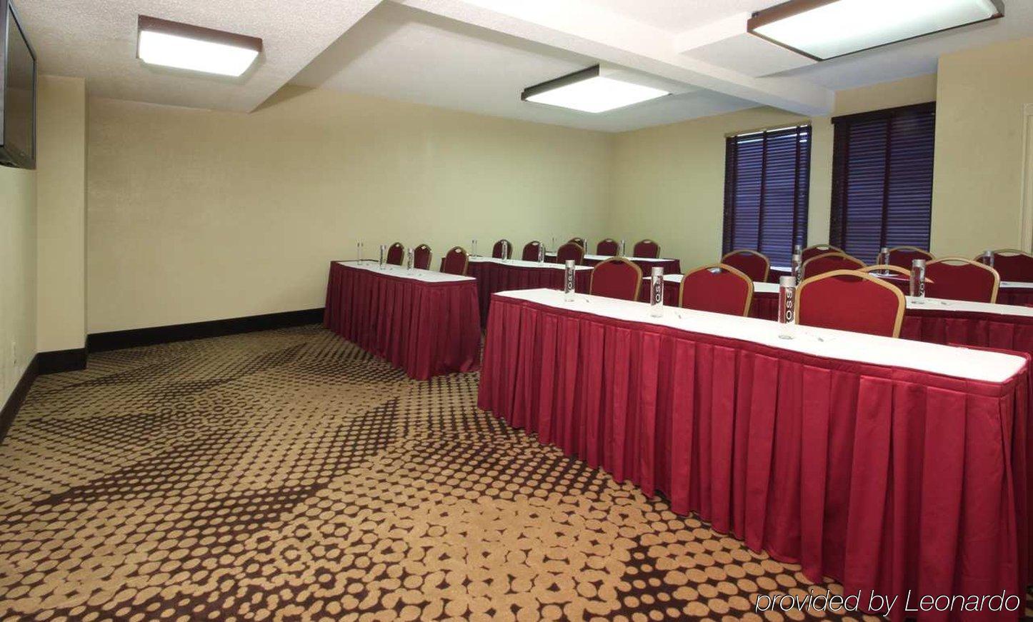 Hampton Inn Atlanta-Buckhead Business photo